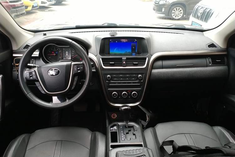 Used Bestune X80 2017 2.0L automatic Technology trim level