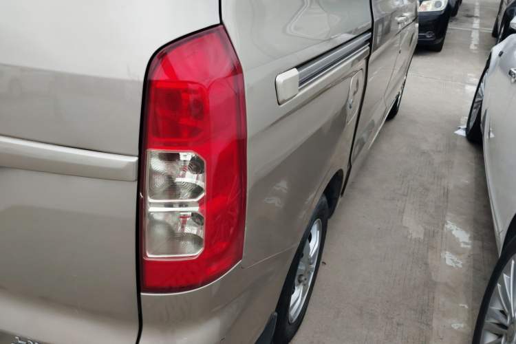 Used Wuling Hongguang V 2019 1.5L Enjoyment Version China VI LAR