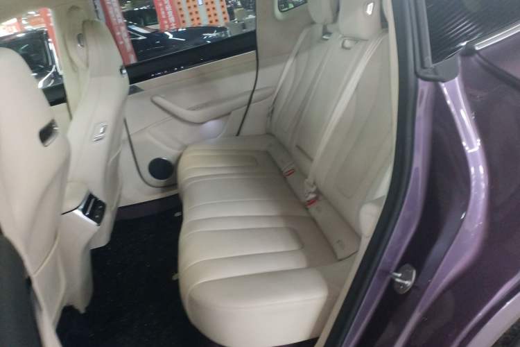 Used Hima Luxeed R7 2024 All-Electric 736 km Ultra
