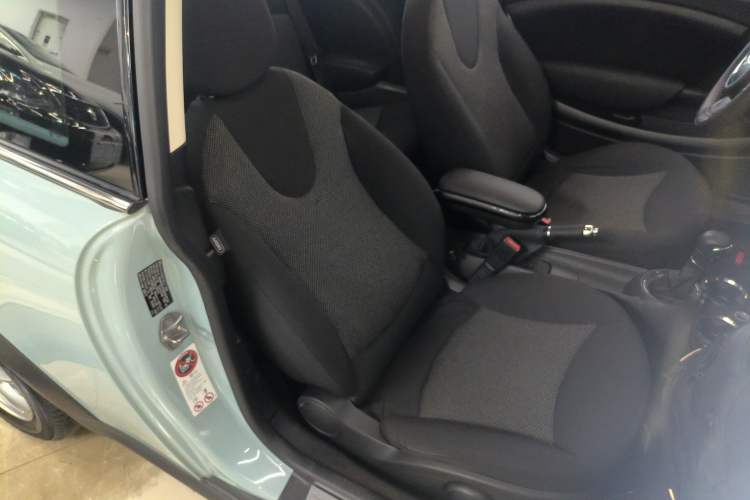 Used MINI MINI 2013 1.6L ONE Limited Edition Third Version