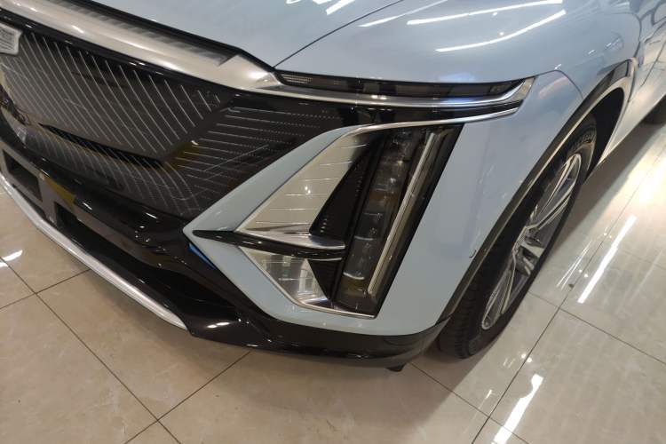 Used Cadillac LYRIQ 2022 Rear-Drive Long-Range Luxury Edition