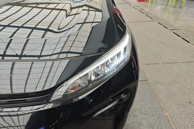 Used Toyota Wildlander 2022 2.0L CVT 4x4 Luxury PLUS Edition Left Front Headlight