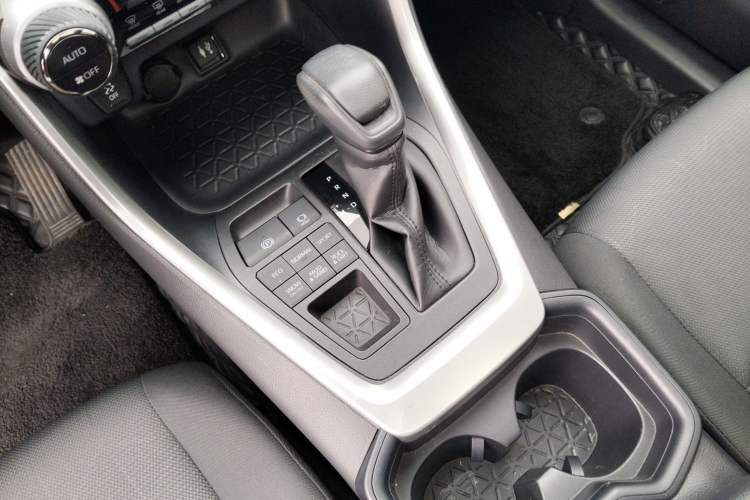 Used Toyota RAV4 2021 2.0L CVT 4x4 Trend Edition