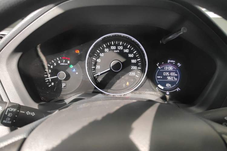 Used Honda Vezel 2020 1.5L CVT Pioneer Edition