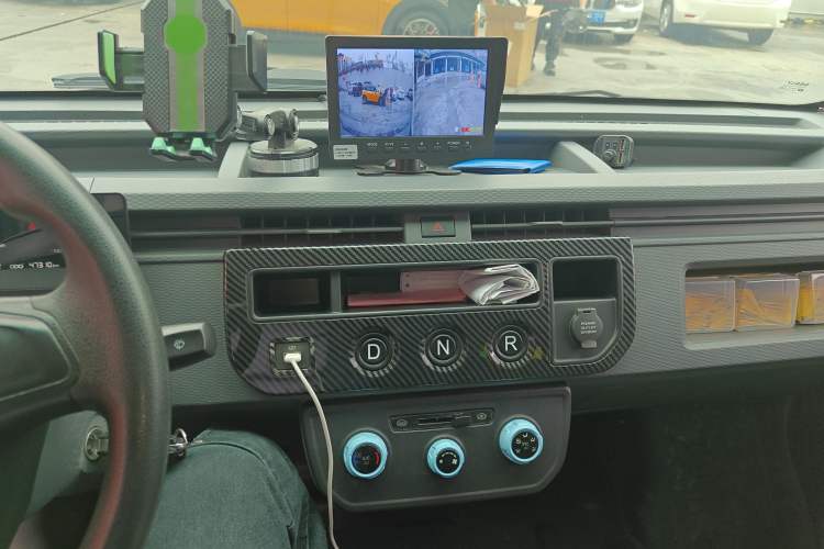 Used Farizon Xingxiang V 2022 Star Enjoy V5E Short Wheelbase Guoxuan 38.7 kWh Audio And AC Panel