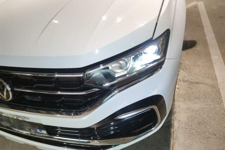 Used Volkswagen Tayron X 2020 330TSI Two-Wheel Drive Luxury Smart Connectivity Version Left Front Headlight