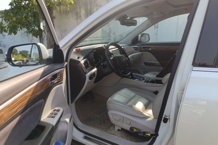 Used GAC Trumpchi GS8 2017 320T Two-Wheel Drive Luxury Smart Connectivity Version (7 Seats)