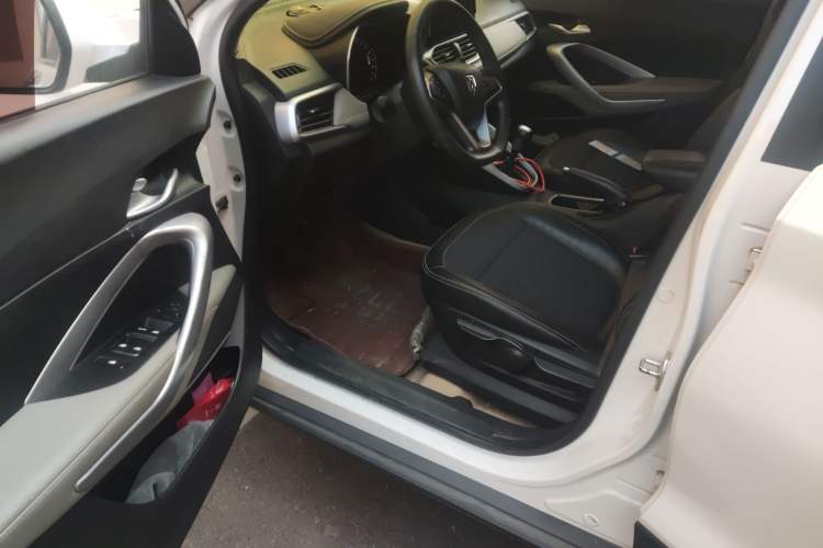 Used Baojun 510 2017 1.5L Manual Fashion Model