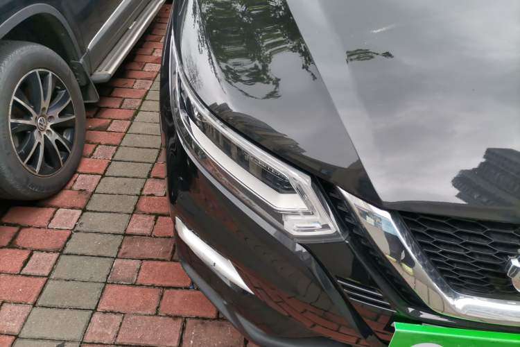 Used Nissan Qashqai 2022 2.0L CVT XV Premier Luxury Edition Right Front Headlight