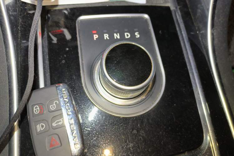 Used Jaguar XE 2015 2.0T 240 PS R-Sport