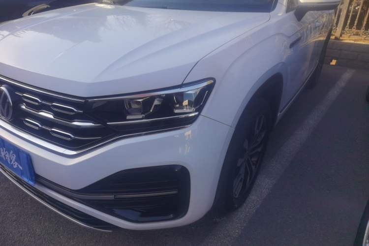 Used Volkswagen Tayron 2021 380TSI All-Wheel Drive R-Line Connected Version