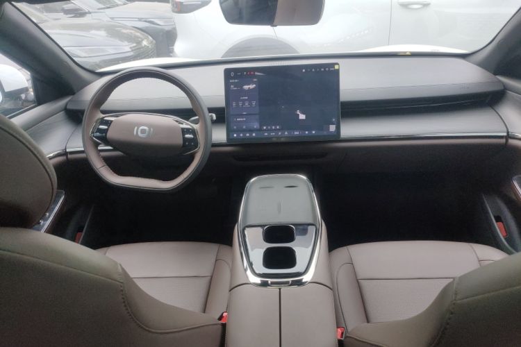 Used CHANGAN NEVO A07 2025 Blue Whale Pure Electric Version 525 Luxury Model Center Console