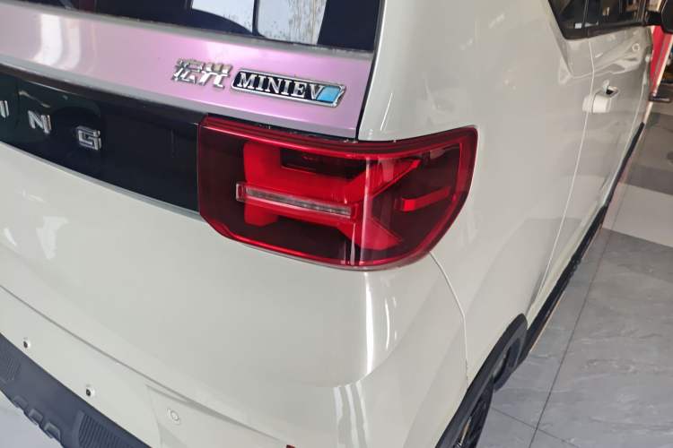 Used Wuling Hongguang MINIEV 2022 GAMEBOY 200km Gaming Edition with Lithium Iron Phosphate Right Rear Taillight