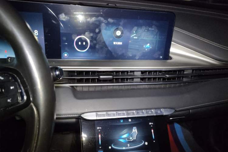 Used Chery Tiggo 8 PLUS 2021 290TGDI DCT Luxury Edition
