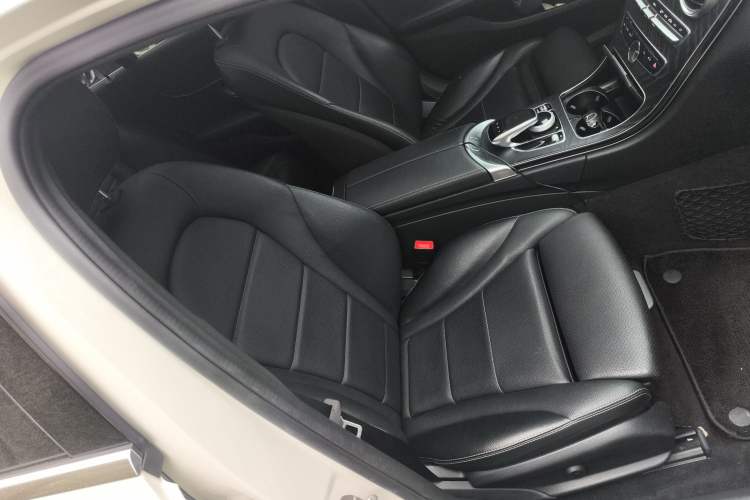 Used Mercedes-Benz C-Class 2017 Facelift C 200 Station Wagon
