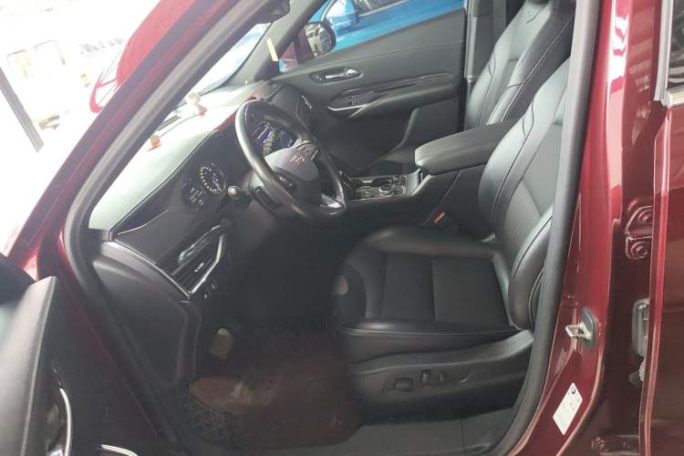 Used Cadillac XT4 2018 28T Two-Wheel Drive Tech Version Left Front Seat