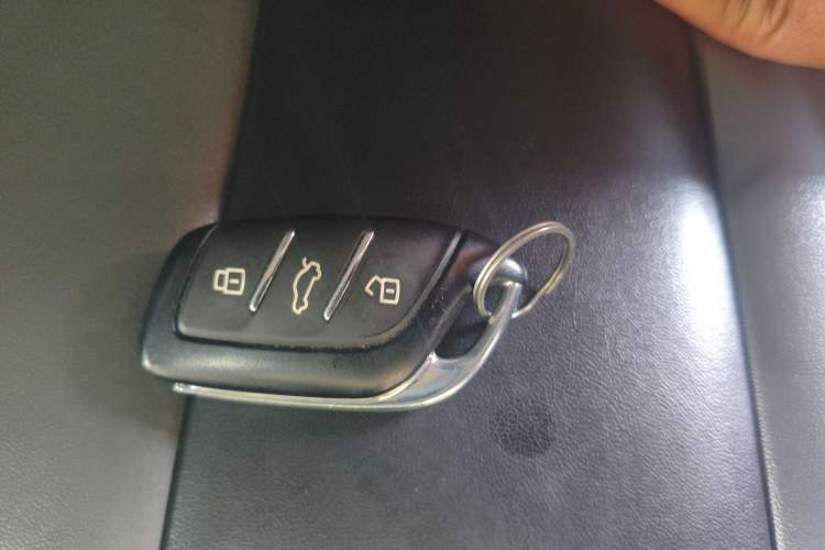 Used Roewe Clever 2022 311km QiQi BoBo Edition
