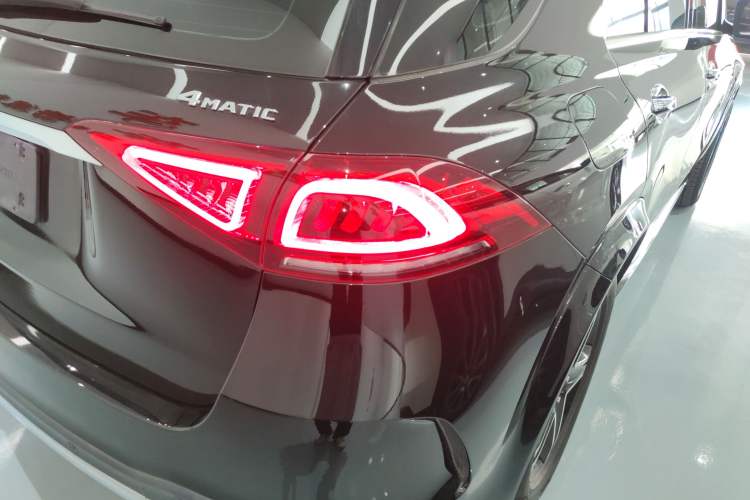 Used Mercedes-Benz GLE 2023 GLE 350 4MATIC Stylish Model
