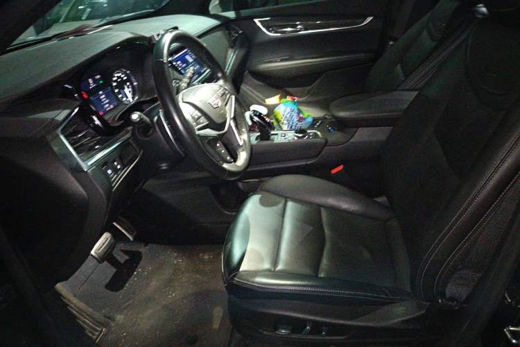 Used Cadillac XT5 2022 2.0T Four-Wheel Drive Luxury Version (Hummingbird Edition)