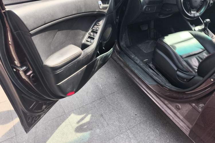 Used Kia K3 2015 1.6L Automatic GL
