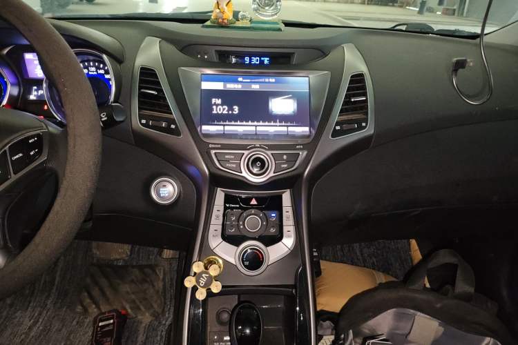 Used Hyundai Elantra (5th Generation / Langdong) 2016 1.6L Automatic Prestige Model
