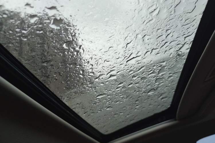 Used Chevrolet Monza 2021 320 Automatic Enjoyment Sunroof Edition