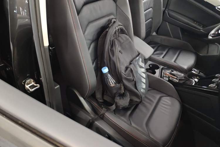 Used Volkswagen Tayron 2019 330TSI Two-Wheel-Drive Luxury Version China V Emission Standard
