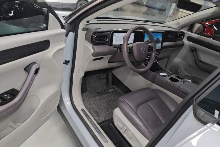 Used Leapmotor C11 2023 Extended-Range 285 Comfort Edition
