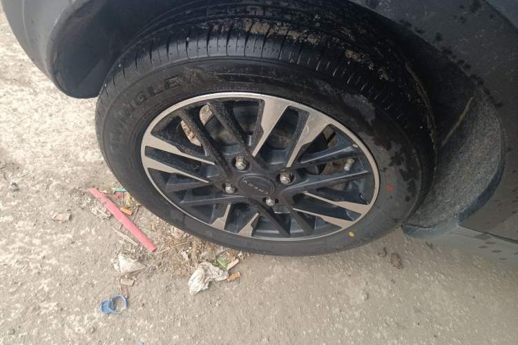 Used Chery QQ Little Ant 2021 200 000-Yuan Ant Fan Edition Talent Version Lithium Iron Phosphate 301 km Right Rear Wheel Hub