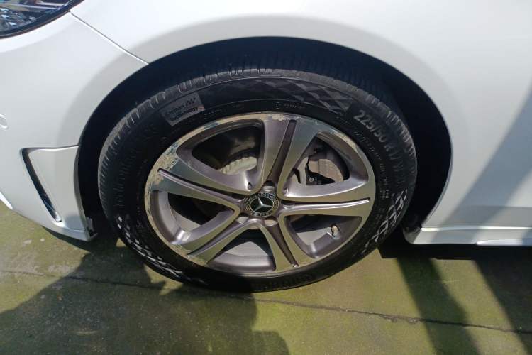 Used Mercedes-Benz C-Class 2020 Restyled C 260 L Sport Edition Left Front Wheel Hub