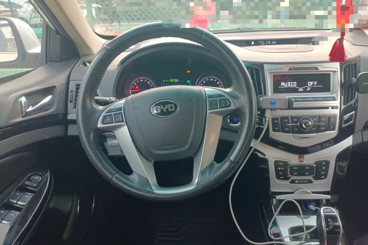 Used BYD e5 2016 300 Luxury Edition
