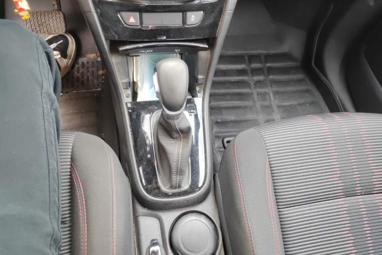 Used Buick Encore 2016 18T Automatic Two-Wheel Drive Urban Leading Edition
