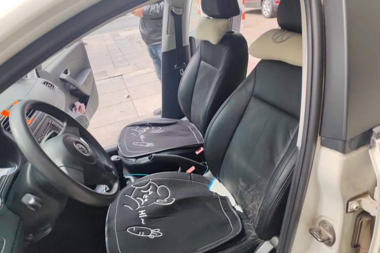 Used Volkswagen Polo 2011 1.4L Manual ZhiLe Edition