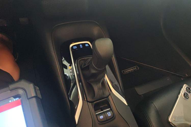 Used Toyota Corolla 2021 Dual-Motor 1.8L E-CVT Elite Edition
