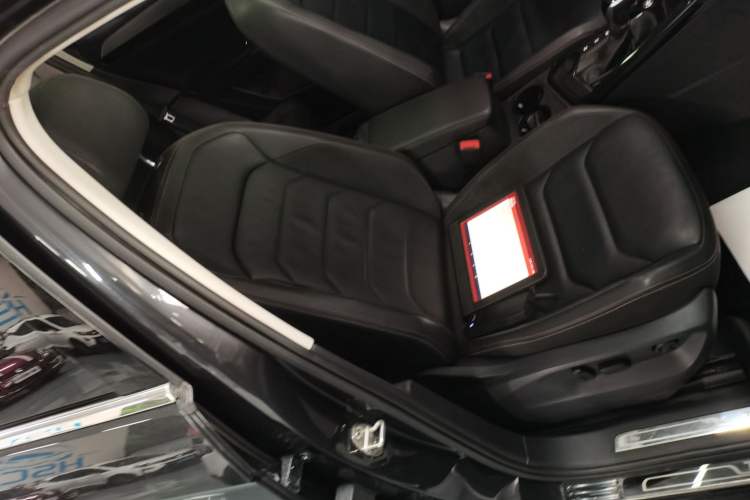 Used Volkswagen Tayron 2019 330TSI Two-Wheel Drive Luxury Model China VI Standard