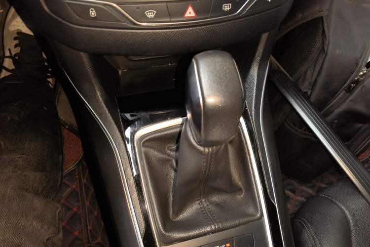 Used Peugeot 408 2014 1.8L Automatic Luxury Edition