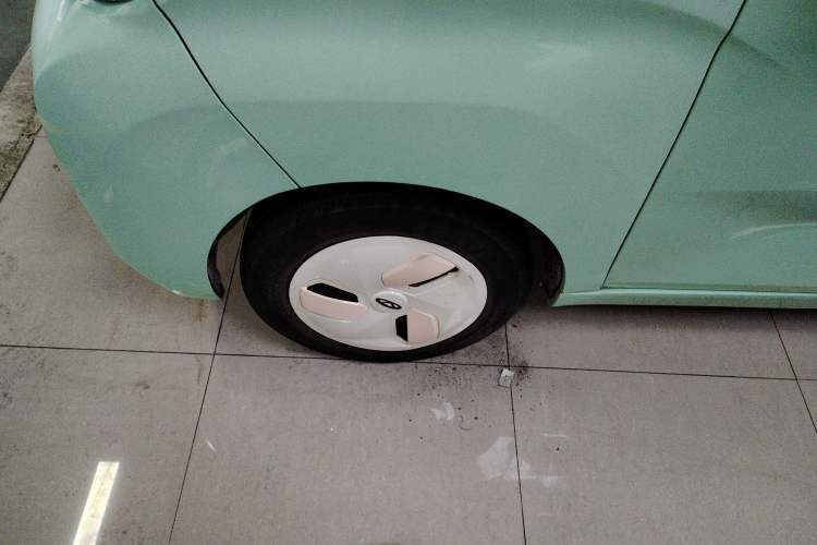 Used Chery QQ Ice Cream 2022 170km Sundae Phosphate Lithium-Ion
