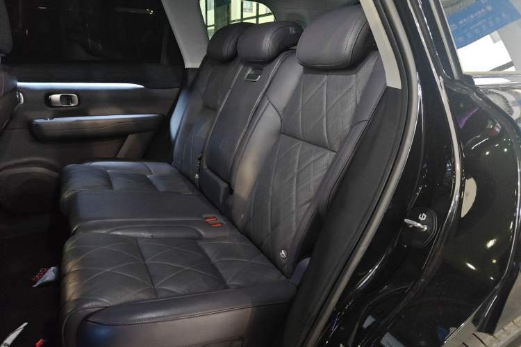 Used Leapmotor C16 2026 Pure Electric 630 LiDAR Zhizun Edition 5 Seats Left Rear Seat