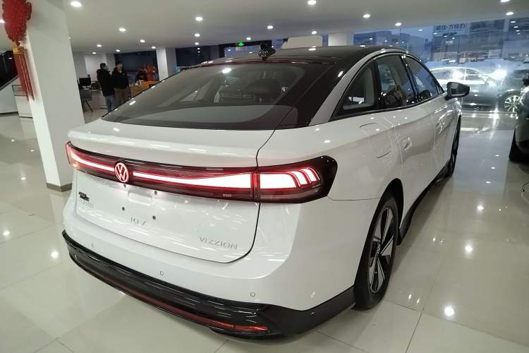 Used Volkswagen ID.7 VIZZION 2024 AIR model