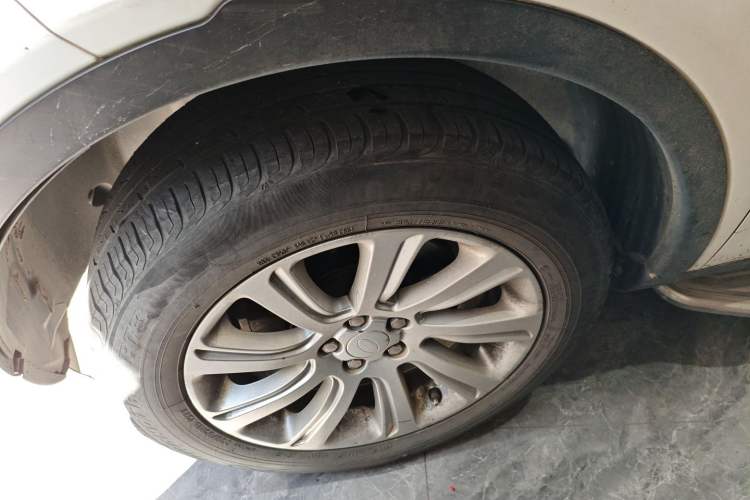 Used Land Rover Discovery Sport 2018 240 PS SE Version