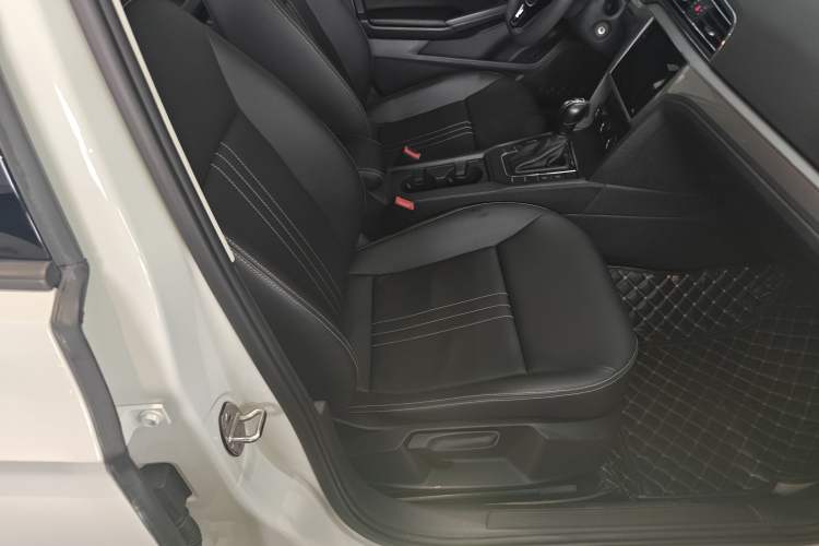 Used Volkswagen Lamando 2021 230TSI DSG Fashion Edition
