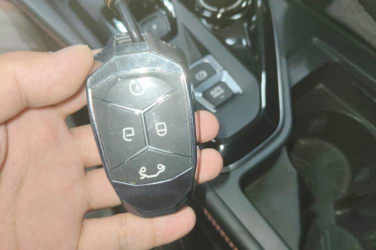 Used Lynk & Co 02 2022 2.0T DCT Shine Pro