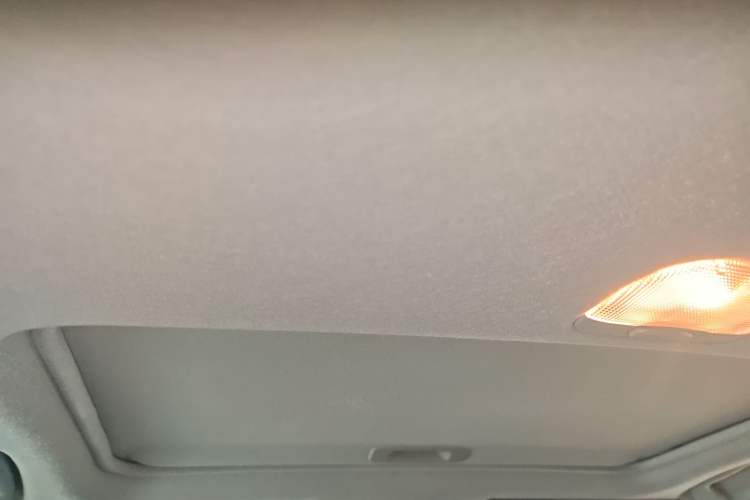 Used Subaru XV 2015 2.0i Special Edition Sport Model
