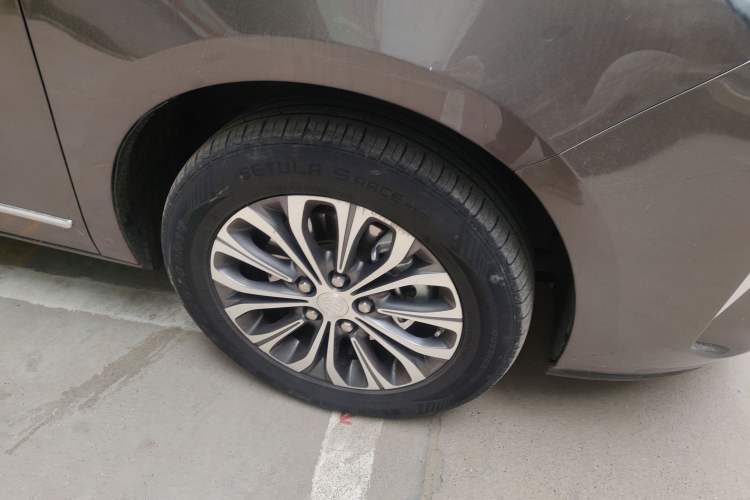 Used Buick GL8 2022 Land Business Class 652T Luxury Model
