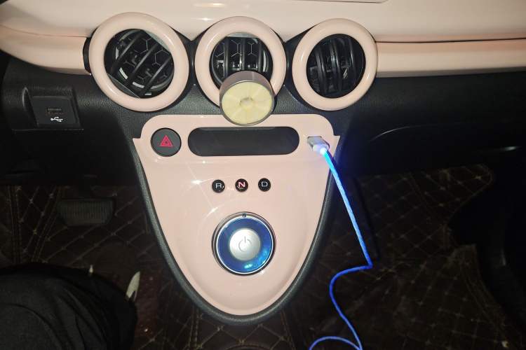 Used ORA Black Cat 2022 301km Base Version Ternary Lithium