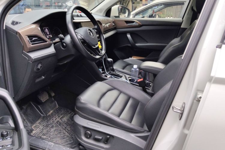 Used Volkswagen Tharu 2020 280TSI Two-Wheel Drive Luxury Plus Version China VI Standard Left Front Seat