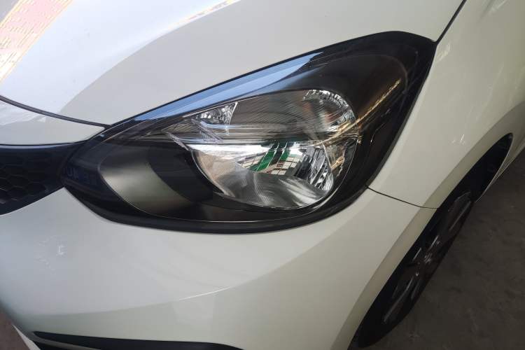 Used Honda Fit 2022 1.5L CVT Trendy Sunroof Edition Left Front Headlight