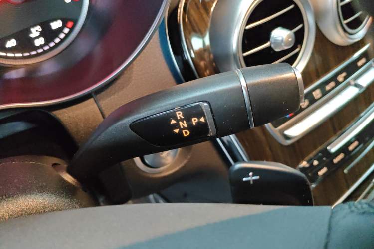 Used Mercedes-Benz GLC 2019 GLC 260 L 4MATIC Dynamic Model
