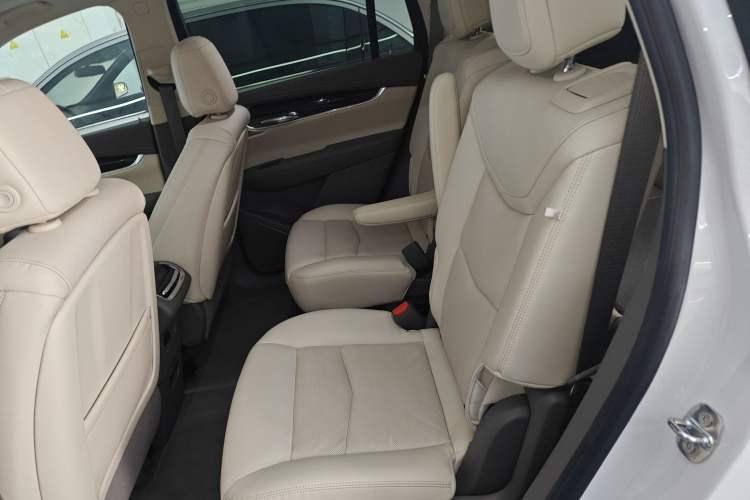 Used Cadillac XT6 2022 2.0T Six-Seater Four-Wheel Drive Luxury Version
