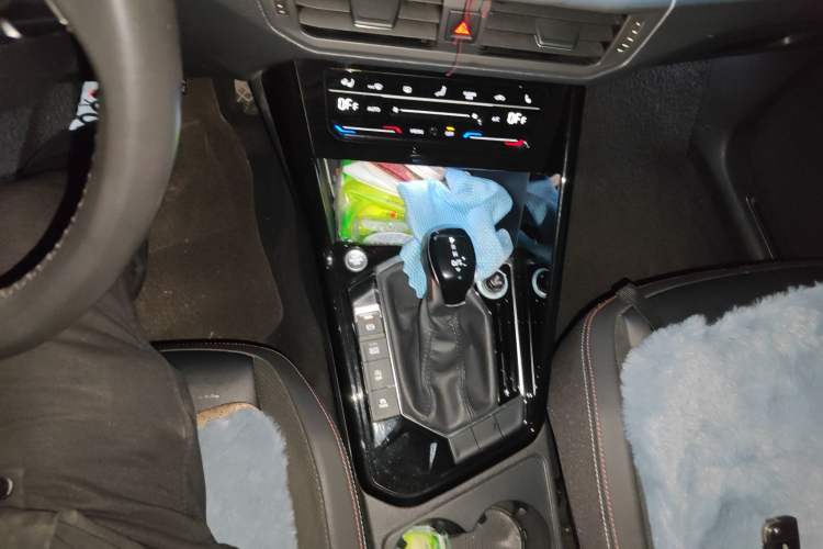 Used Volkswagen Tayron 2020 330TSI Two-Wheel Drive Luxury Smart Connectivity Version